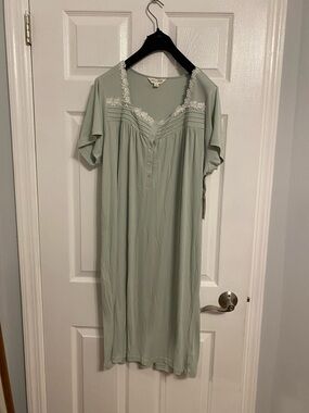 Laura Ashley Sage Green Lace-Trim Button-Front Nightgown
